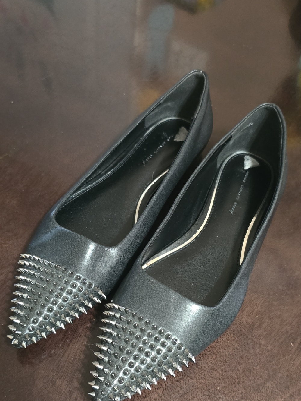 Design Concept Studio Black Studded Pointed Toe Women's Flats - Picture 2 of 5